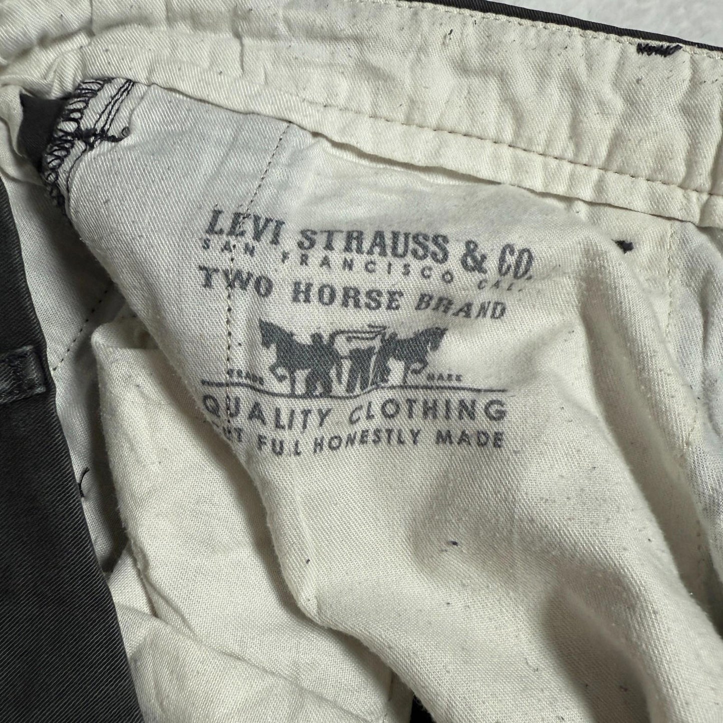 Levis Strauss Chinos Grey W33 L32
