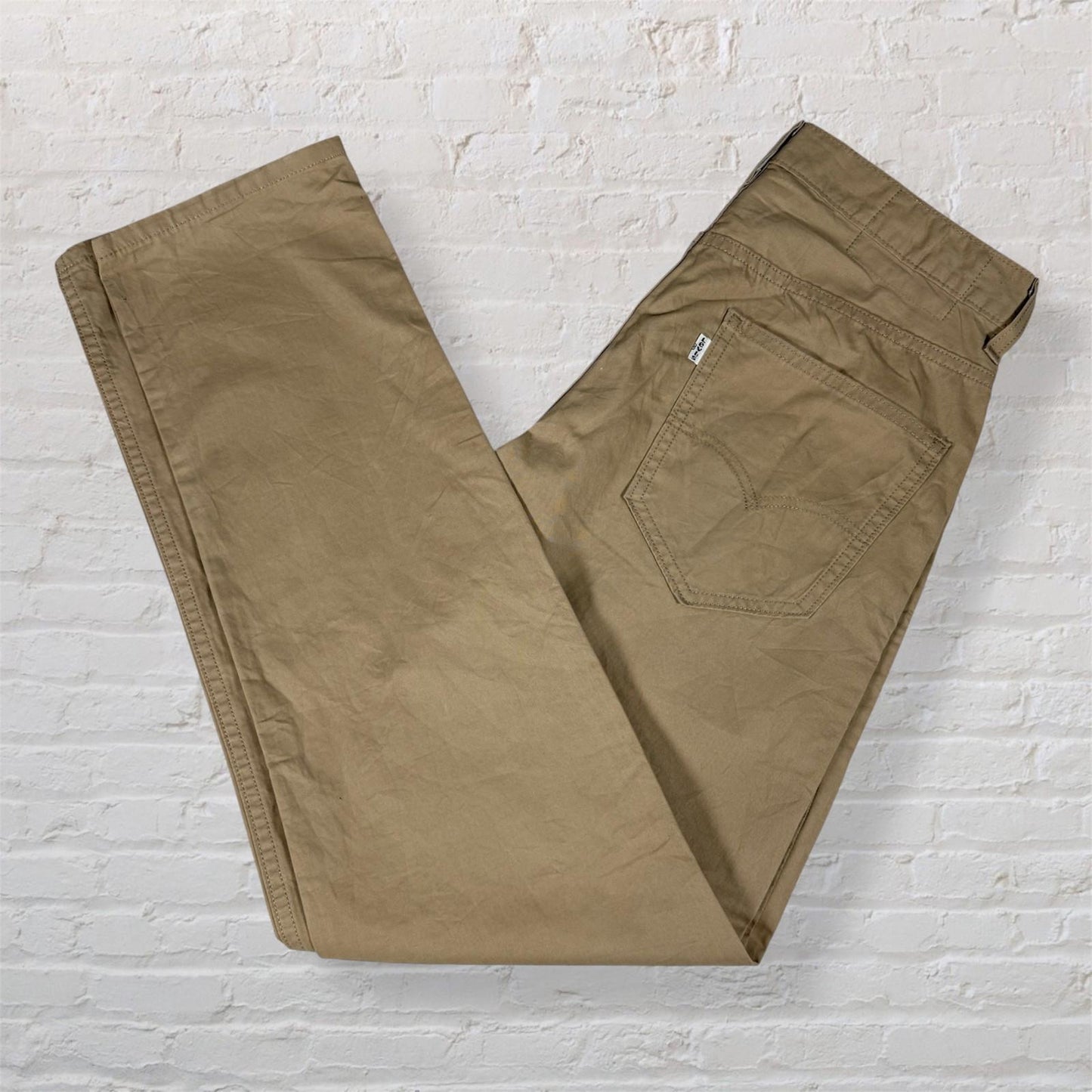 Levis Strauss Chinos Khaki W30 L32 Straight Cut