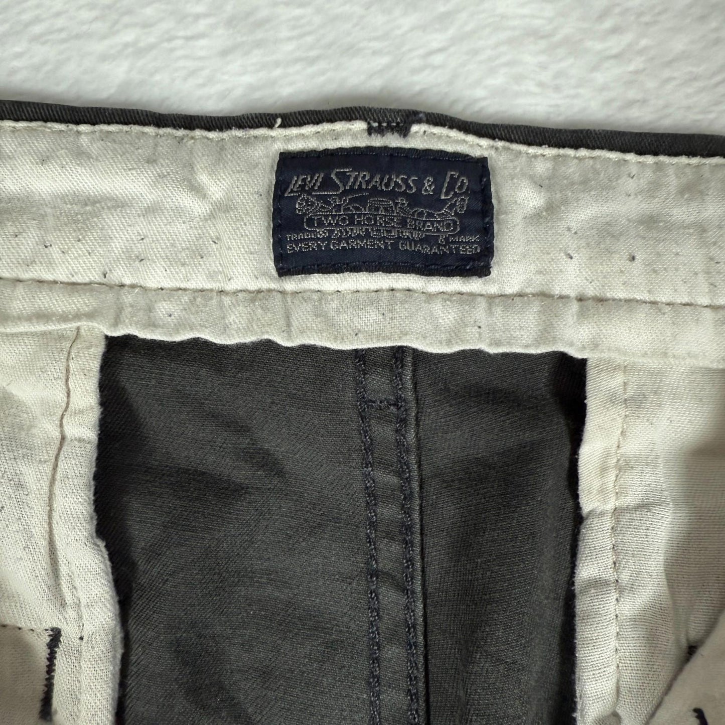 Levis Strauss Chinos Grey W33 L32